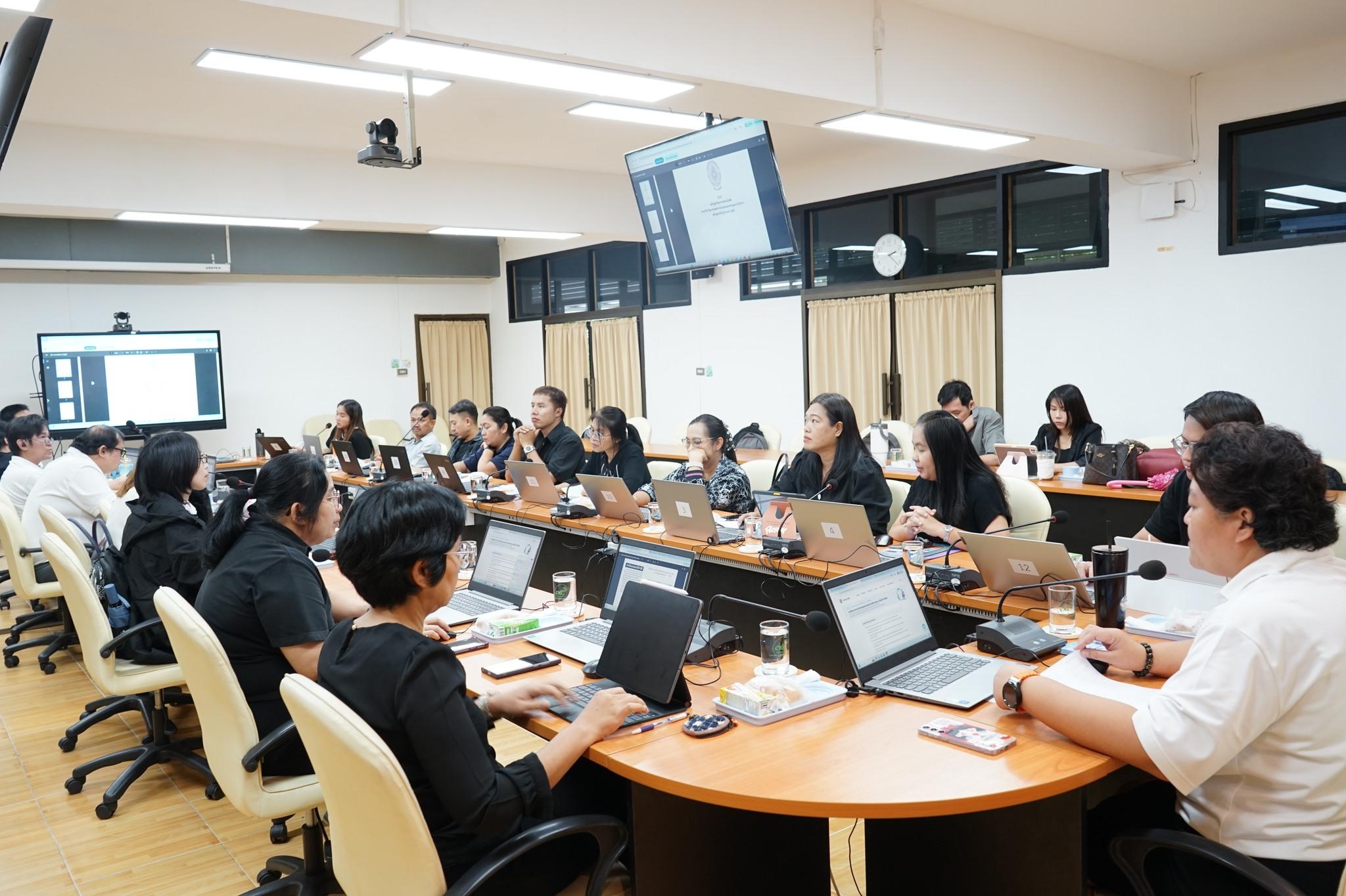 การประชุมคณะกรรมการบริหารคณะวิทยาศาสตร์และเทคโนโลยี ครั้งที่ 8/2568 - คณะวิทยาศาสตร์และเทคโนโลยี มหาวิทยาลัยราชภัฏวไลยอลงกรณ์ ในพระบรมราชูปถัมภ์ | VRU