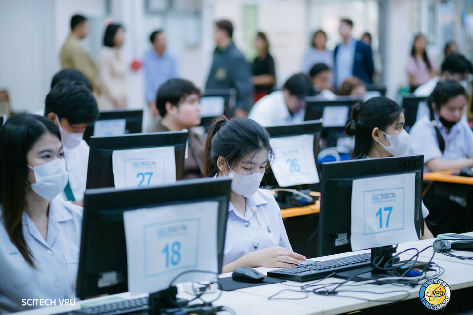 กิจกรรม VRU AI Prompt Mini Hackathon 2025