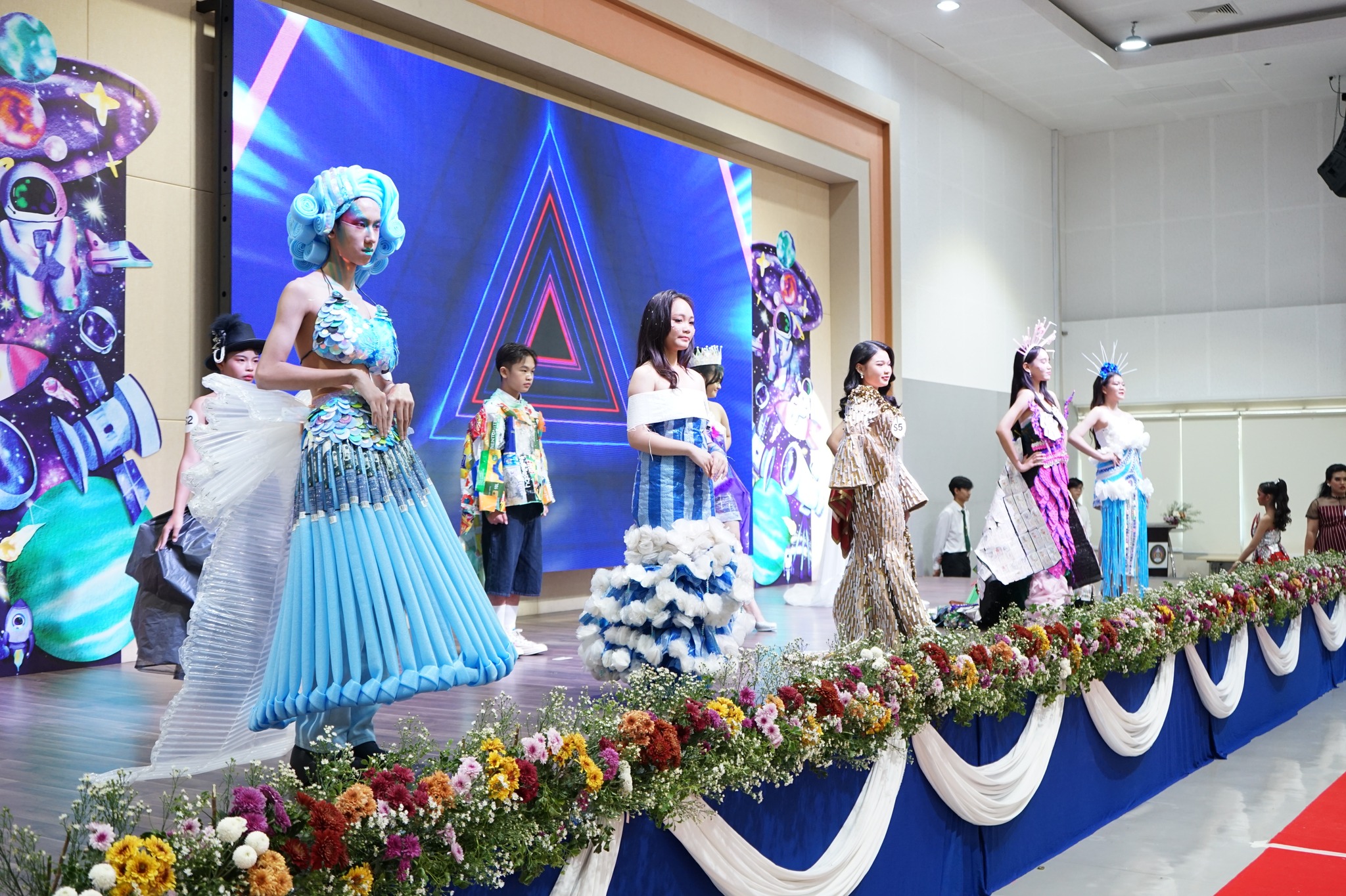 ประกาศรายชื่อผู้เข้าร่วมกิจกรรมการประกวดนวัตกรรมชุดแฟนซีรีไซเคิลจากขยะ